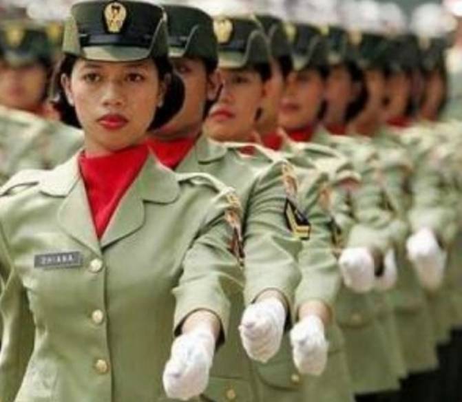 世界各国<em>女兵</em>欣赏(转载)|人文纪实篇 - 深圳市振